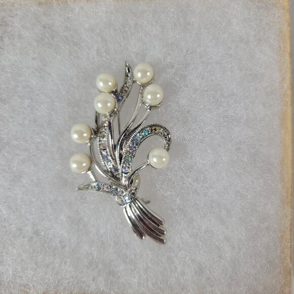 Set of 2 Silver Tone Classic Faux Pearl Floral Wheat Sheaf & Flowers Brooches - Picture 2 of 5
